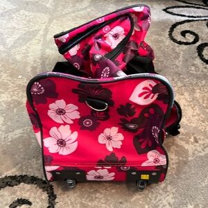 Dejuno 22-Inch Carry-on Rolling Duffle Bag, Hot Pink Tropical Floral no tags